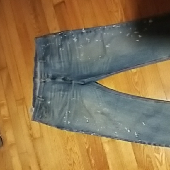 MENS LEVIS 42 X 30 SPLATTERED JEANS - Picture 2 of 5